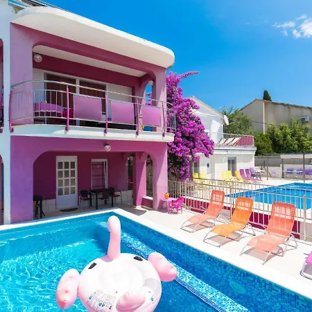 Pinky-3 By Interhome Seget Vranjica